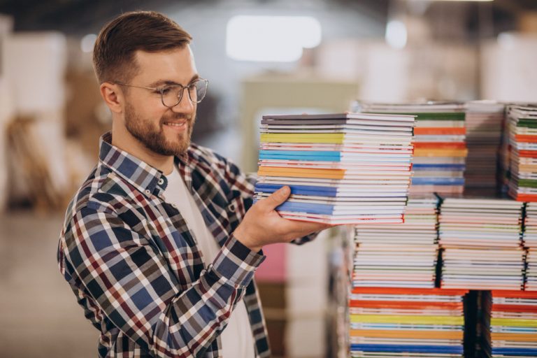 mencetak buku